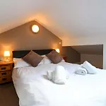 Holiday home The Warren Barn