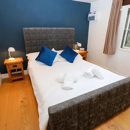 The Warren Barn * Grewelthorpe