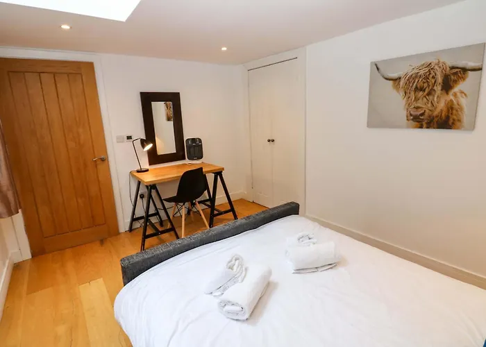 The Warren Barn 펜션 리펀